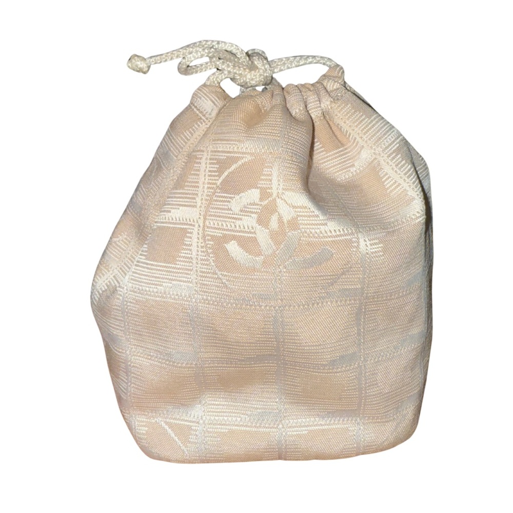 CHANEL CC Logos Authentic Travel Line Cream Drawstring Pouch Serial 6772632